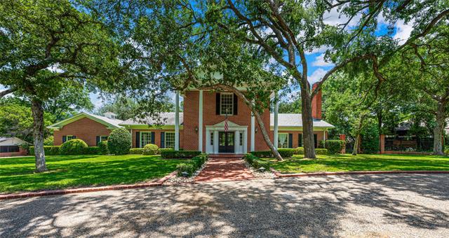 Lake Air Home for Sale