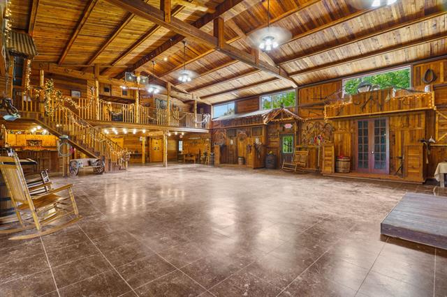 FM 1827 Home for Sale