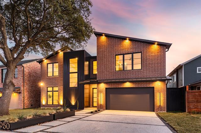 Rochelle Home for Sale