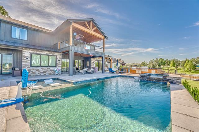 Lakeshore Home for Sale
