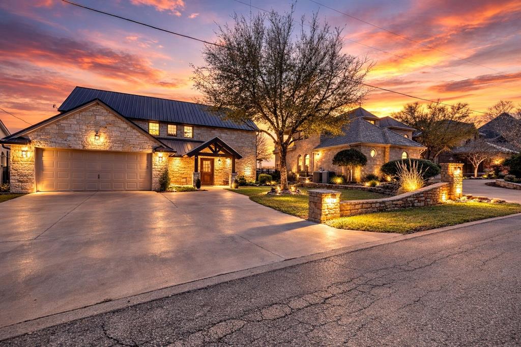 Oyster Bay Home for Sale
