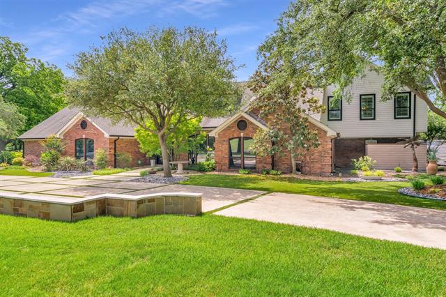 Estate Home for Sale