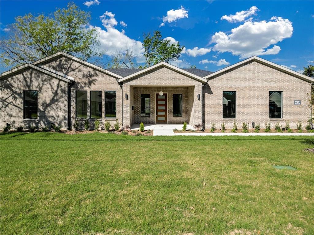 Elk Creek Home for Sale