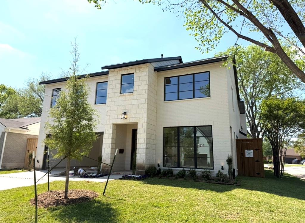 DELMAR Home for Sale
