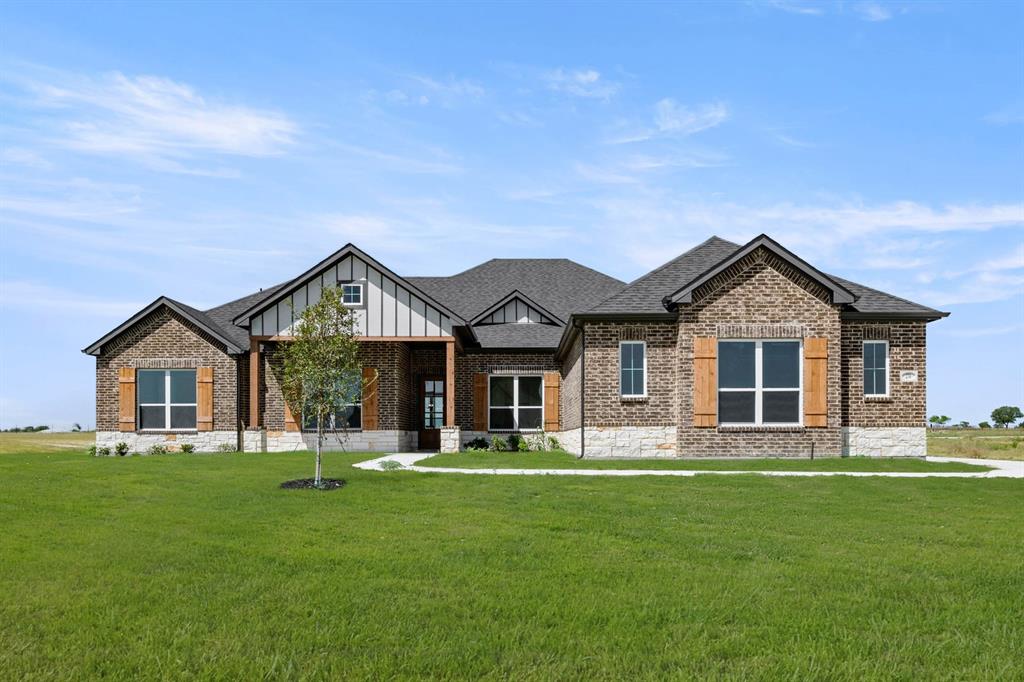 Maci Home for Sale