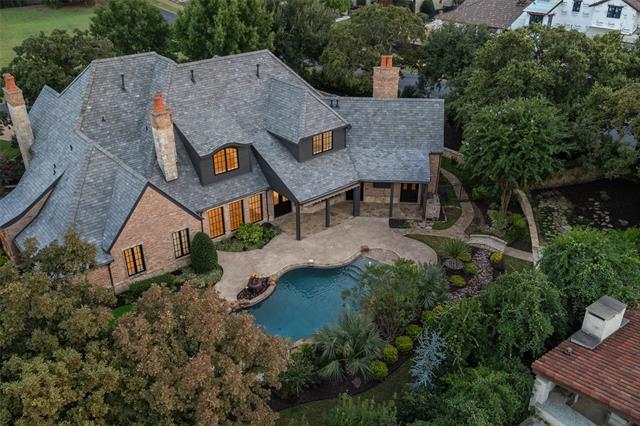 White Wing Home for Sale