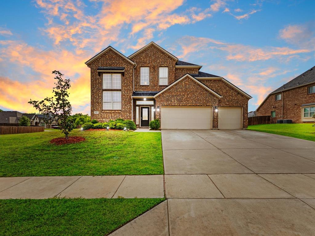 Woodridge Home for Sale