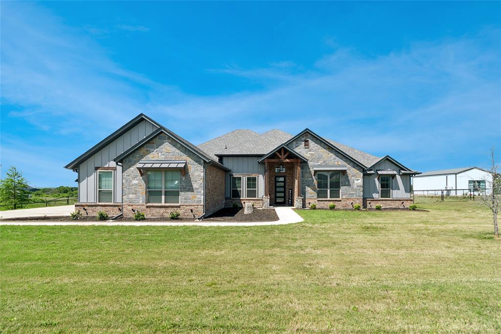 Old Agnes Home for Sale
