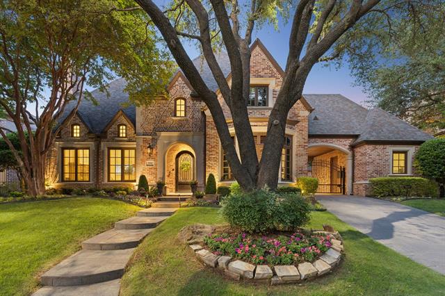 Shady Oaks Home for Sale