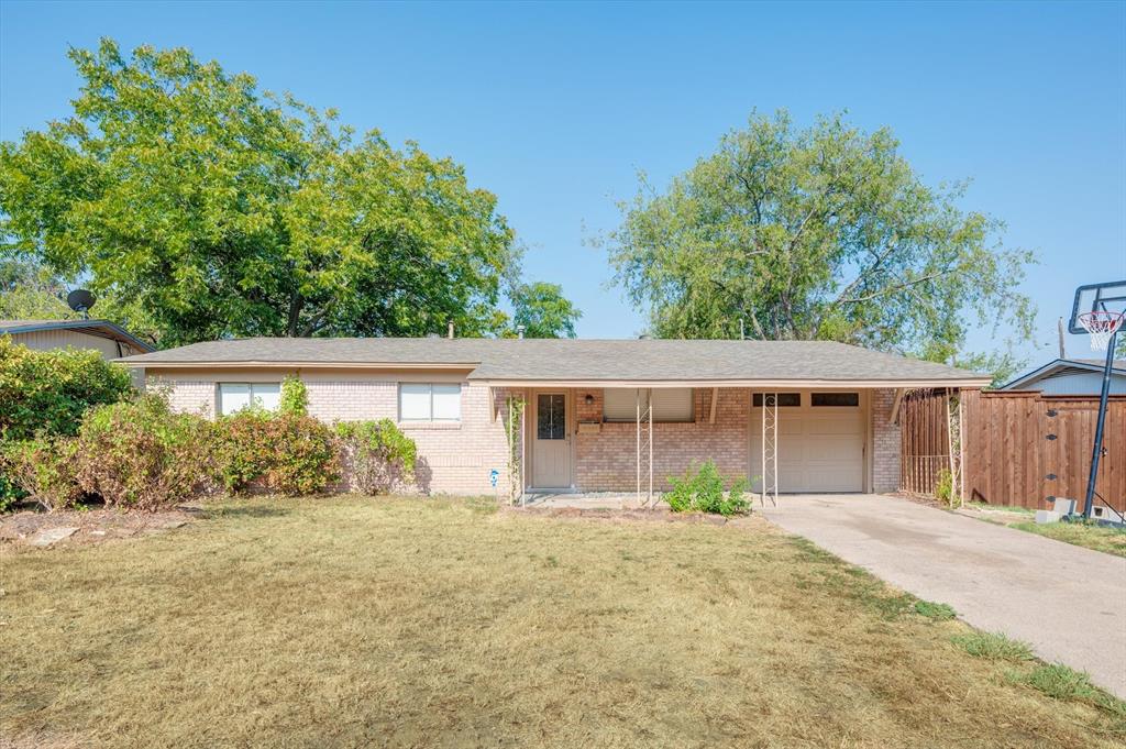 Alan A Dale Home for Sale
