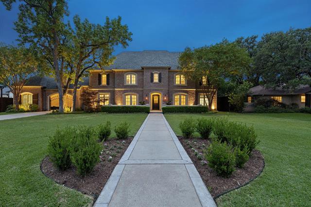 Williamsburg Home for Sale