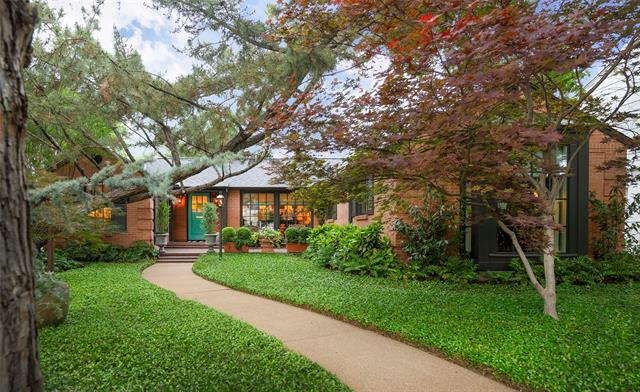 Bordeaux Home for Sale