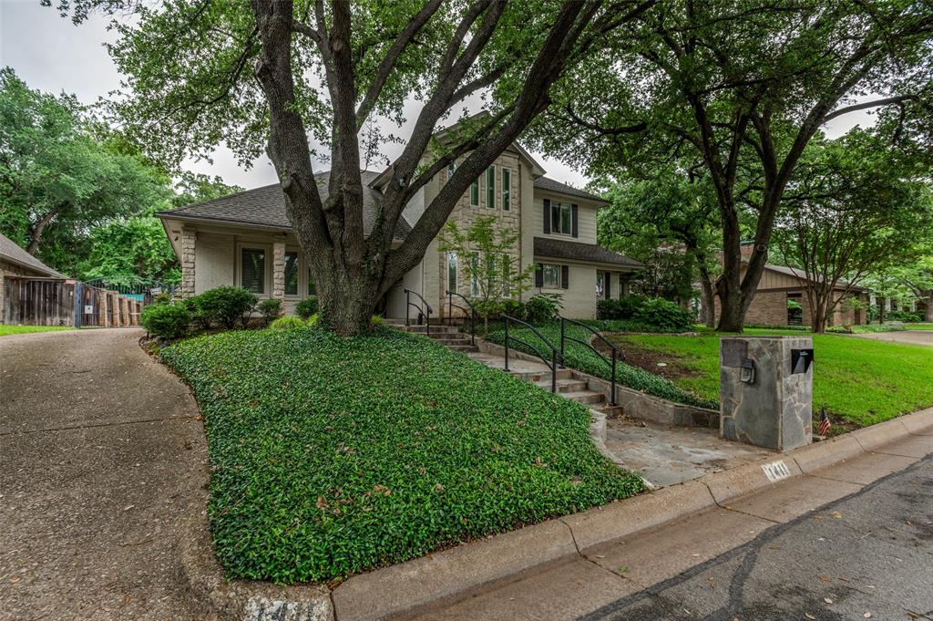 Clubview Home for Sale
