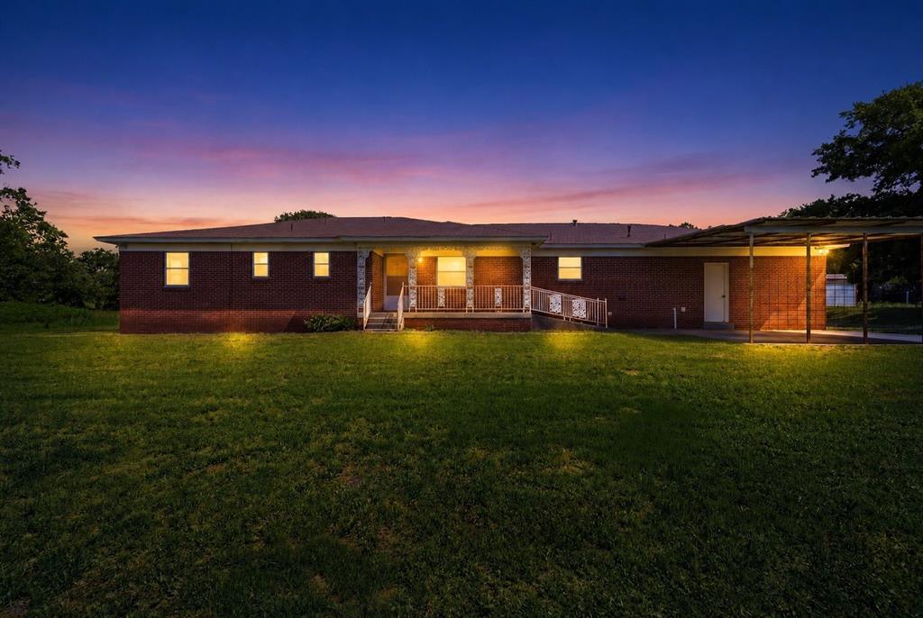 Highway 199 Home for Sale