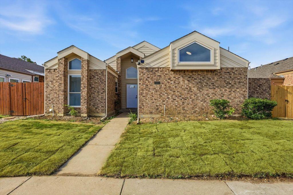 Courtside Home for Sale