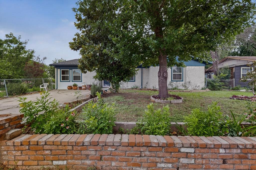 Queen Home for Sale