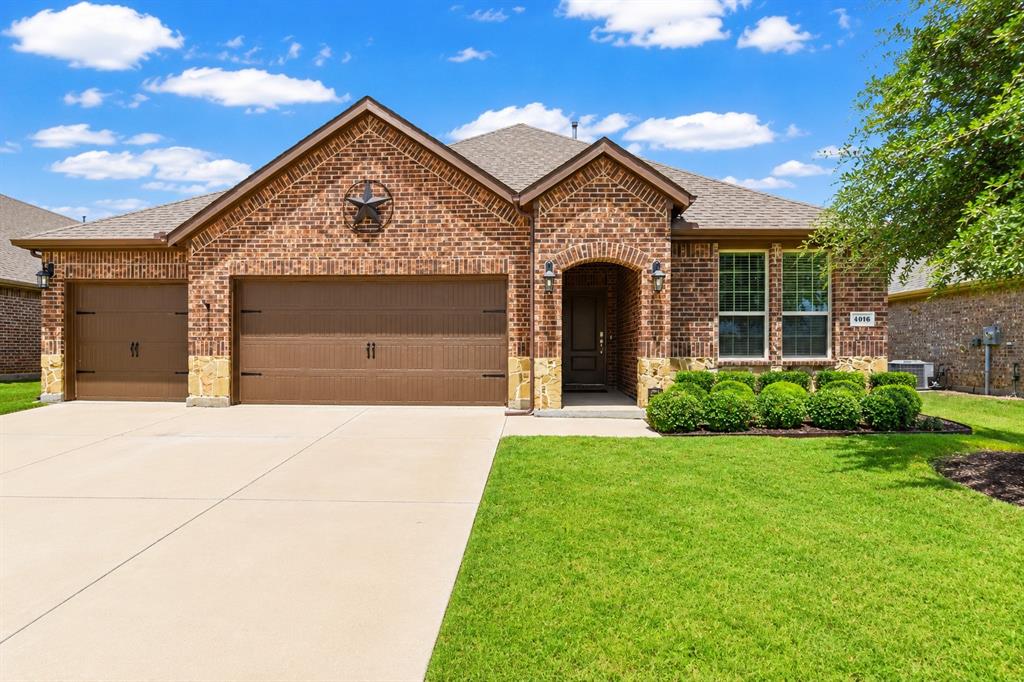 Woodford Home for Sale
