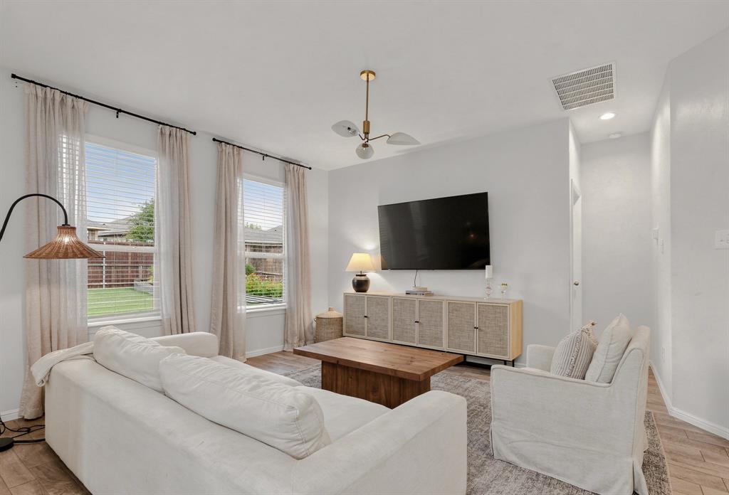 Mirror Lake Home for Sale