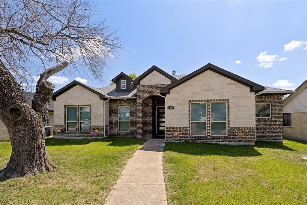 Collingwood Home for Sale
