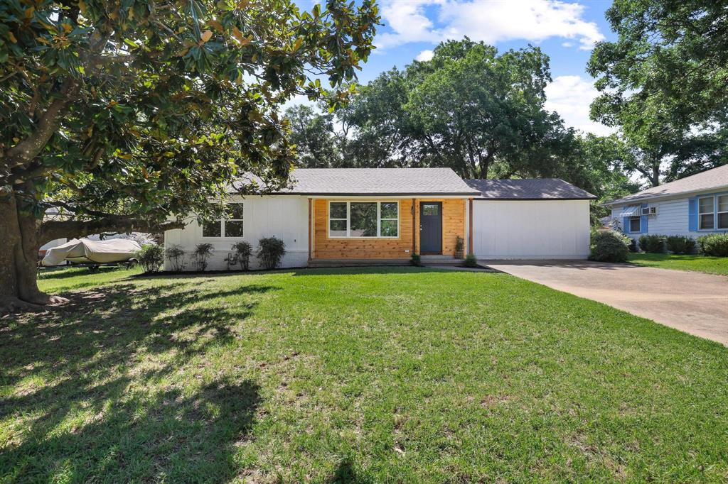 Lipscomb Home for Sale