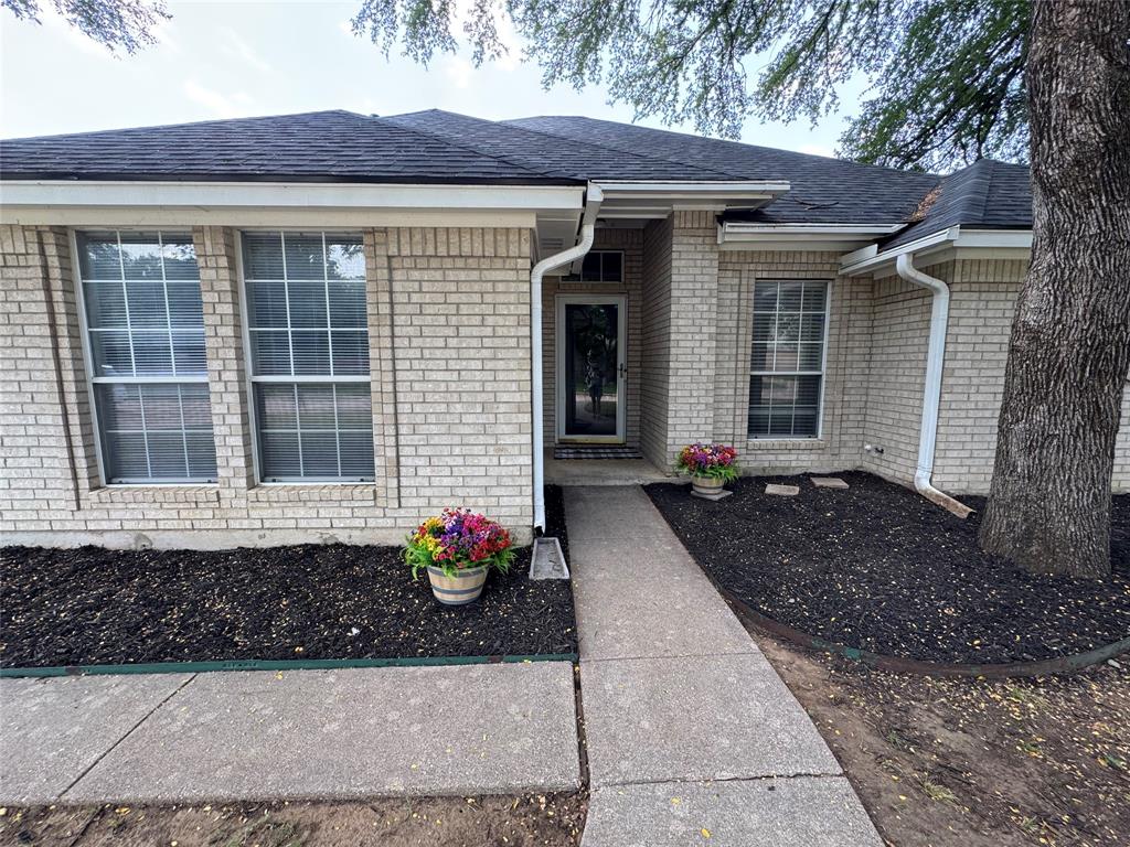 Red Oak Home for Sale