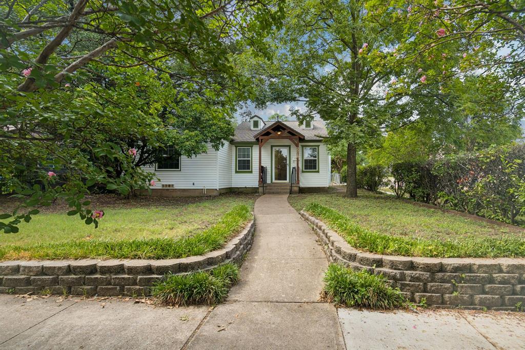 Mountain Lake Home for Sale