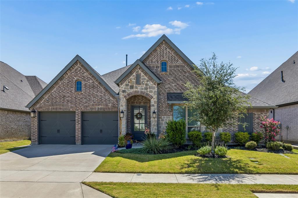 Honey Suckle Home for Sale