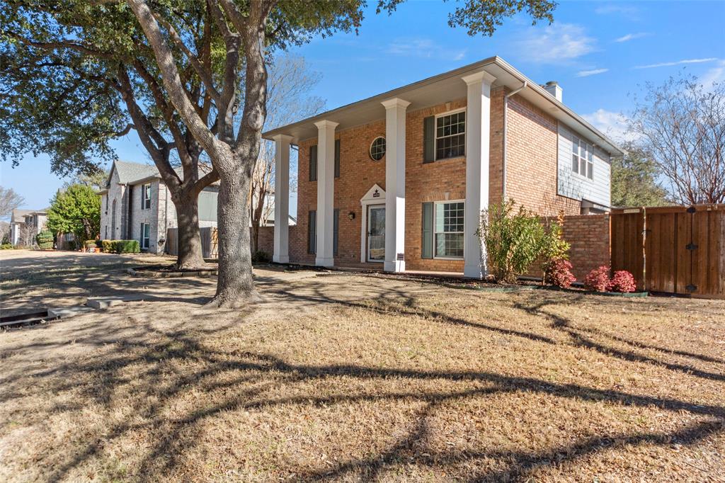 Rochelle Home for Sale