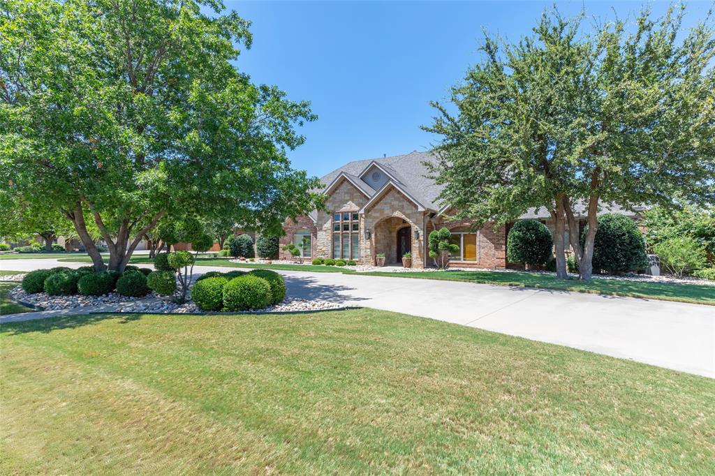 La Hacienda Home for Sale