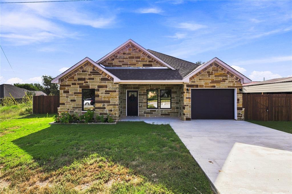 Coyote Home for Sale