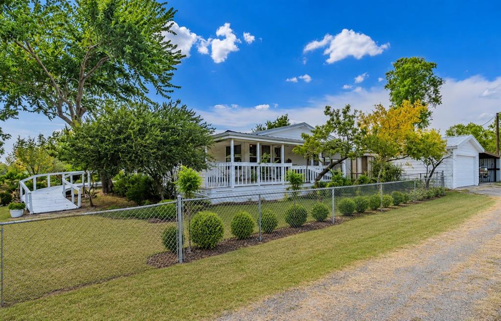 County Road 2208 Home for Sale