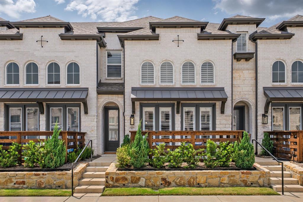 Legacy Oak Home for Sale