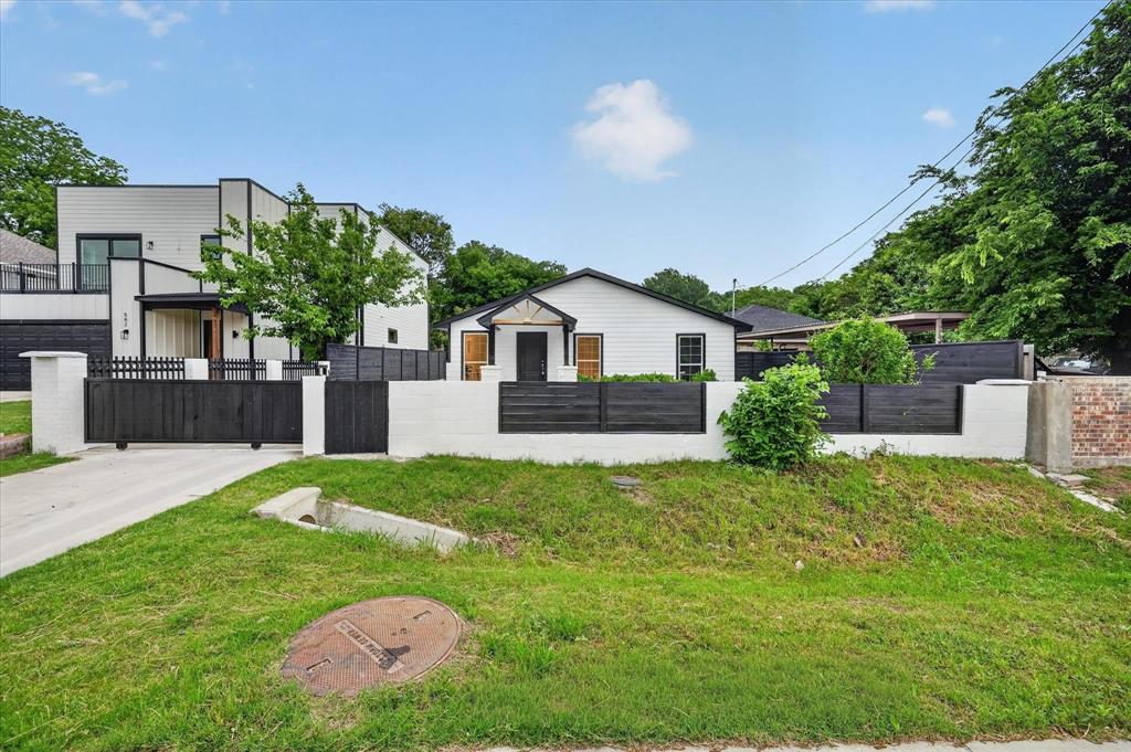 Pemberton Hill Home for Sale