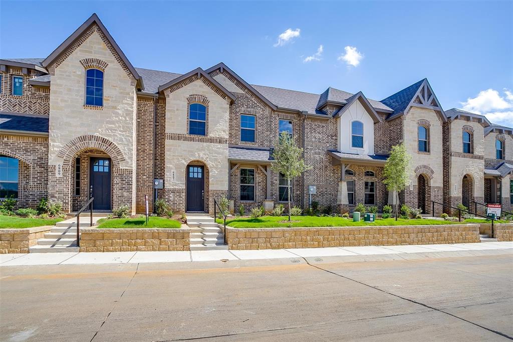 Houndstooth Home for Sale