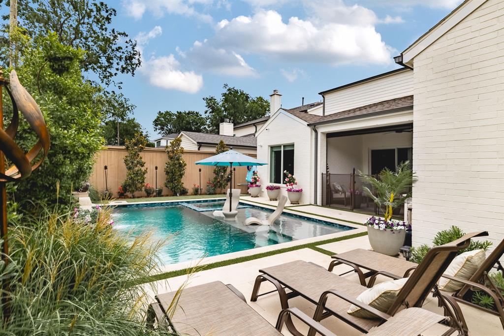 Rochelle Home for Sale