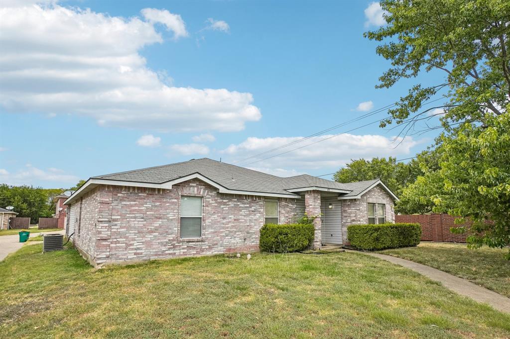 Pondview Home for Sale