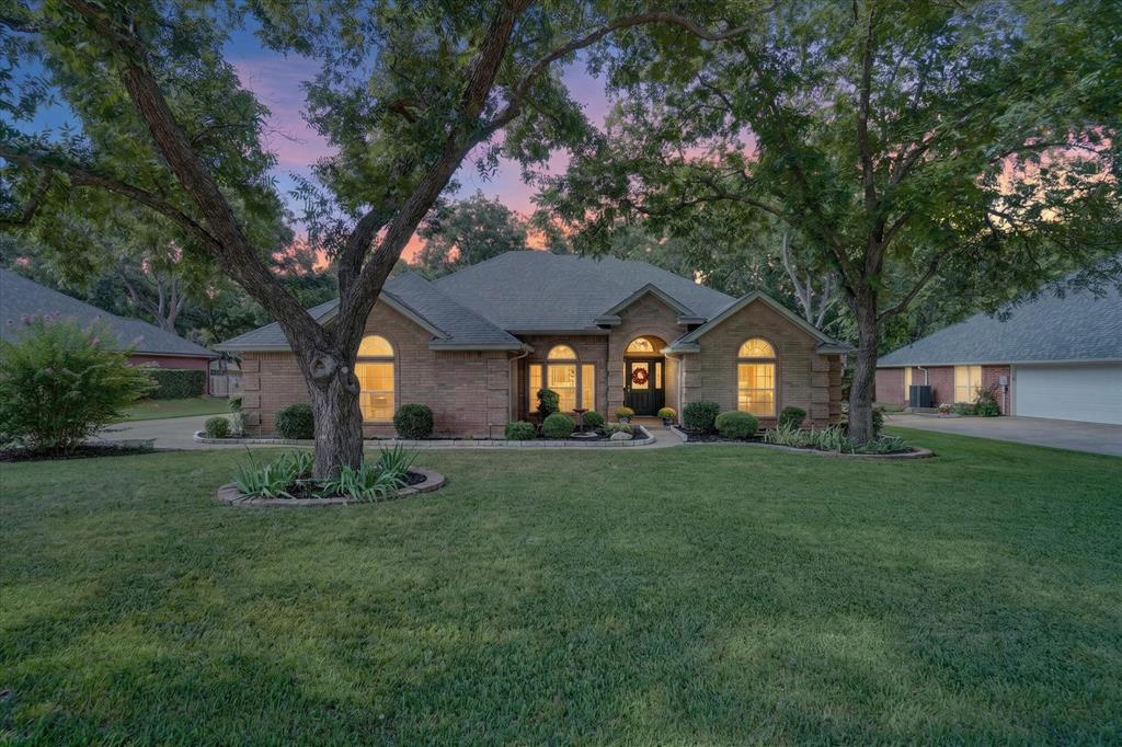 Hanging Moss Home for Sale