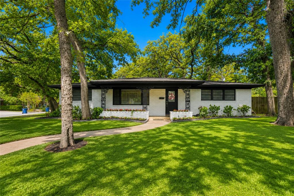 Lavender Home for Sale