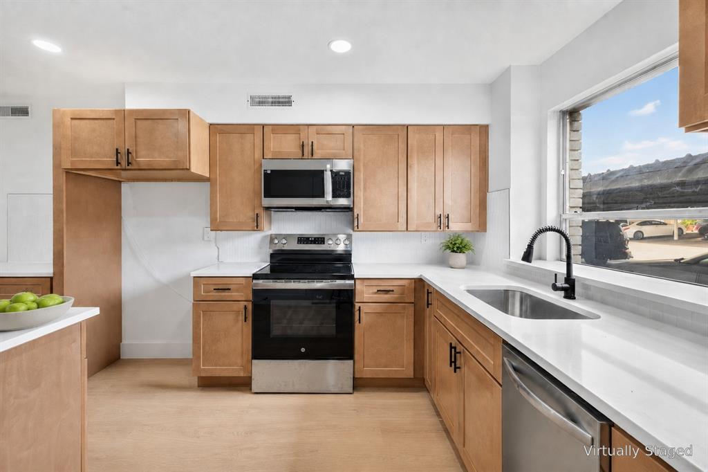 Diamond Head Home for Sale
