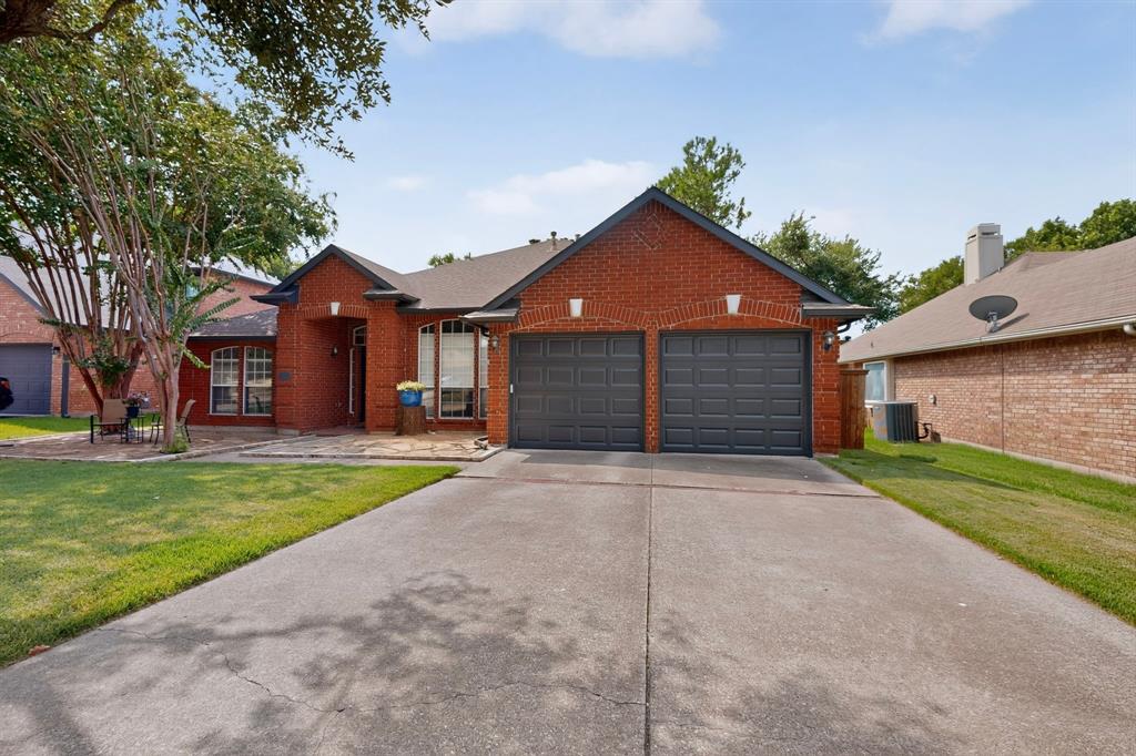 Oak Hollow Home for Sale