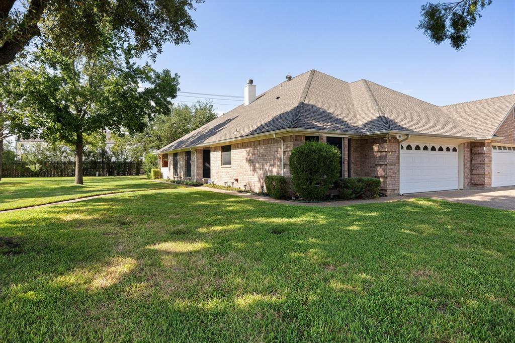 Henard Home for Sale