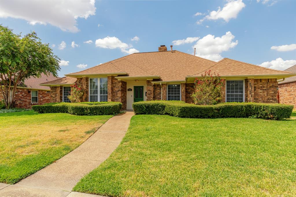 Willowdale Home for Sale