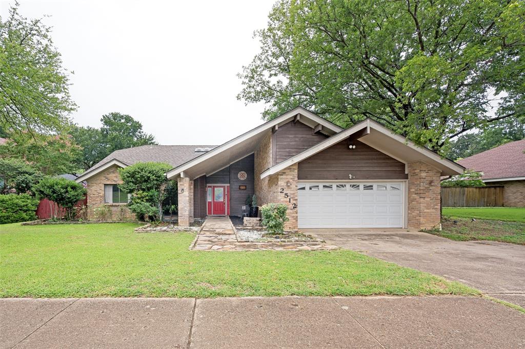 Winding Hollow Home for Sale