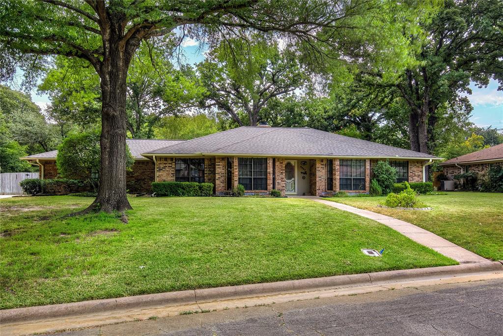 Lacy Home for Sale