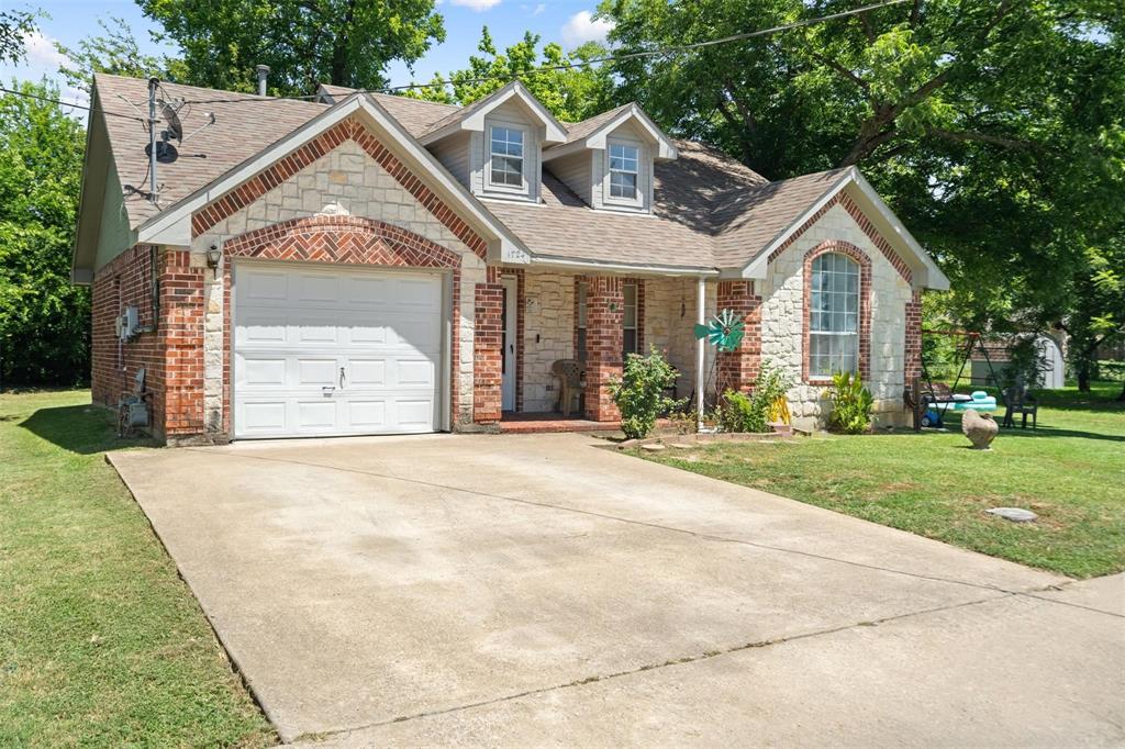 Willow Hollow Home for Sale