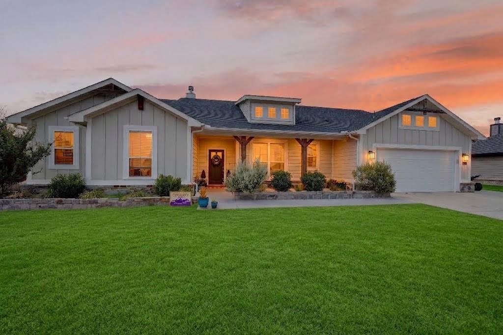 Ridgetop Home for Sale