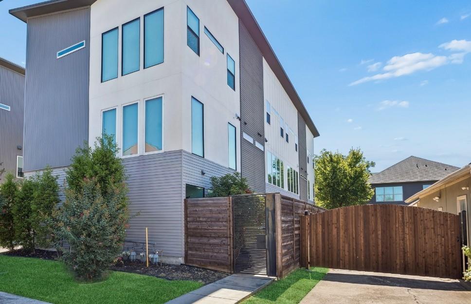 Manett Home for Sale