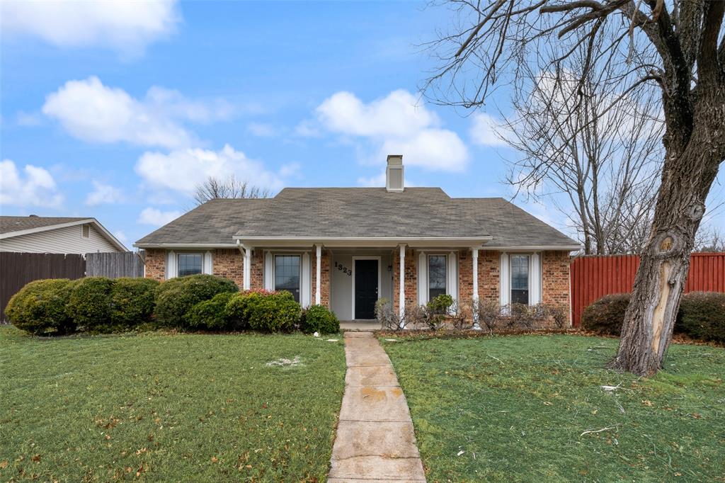 Rivercrest Home for Sale