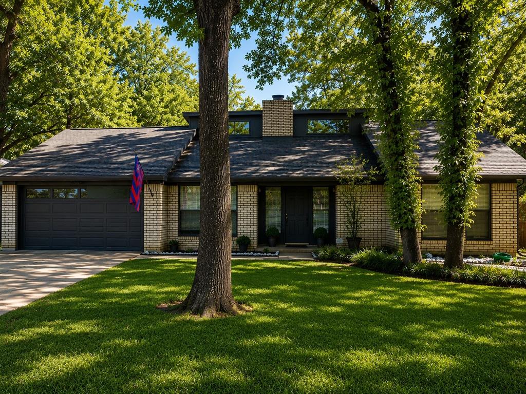 Cresthaven Home for Sale