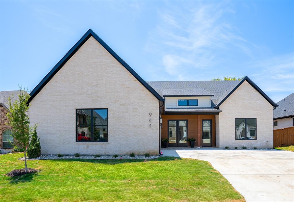 Claystone Ridge Home for Sale